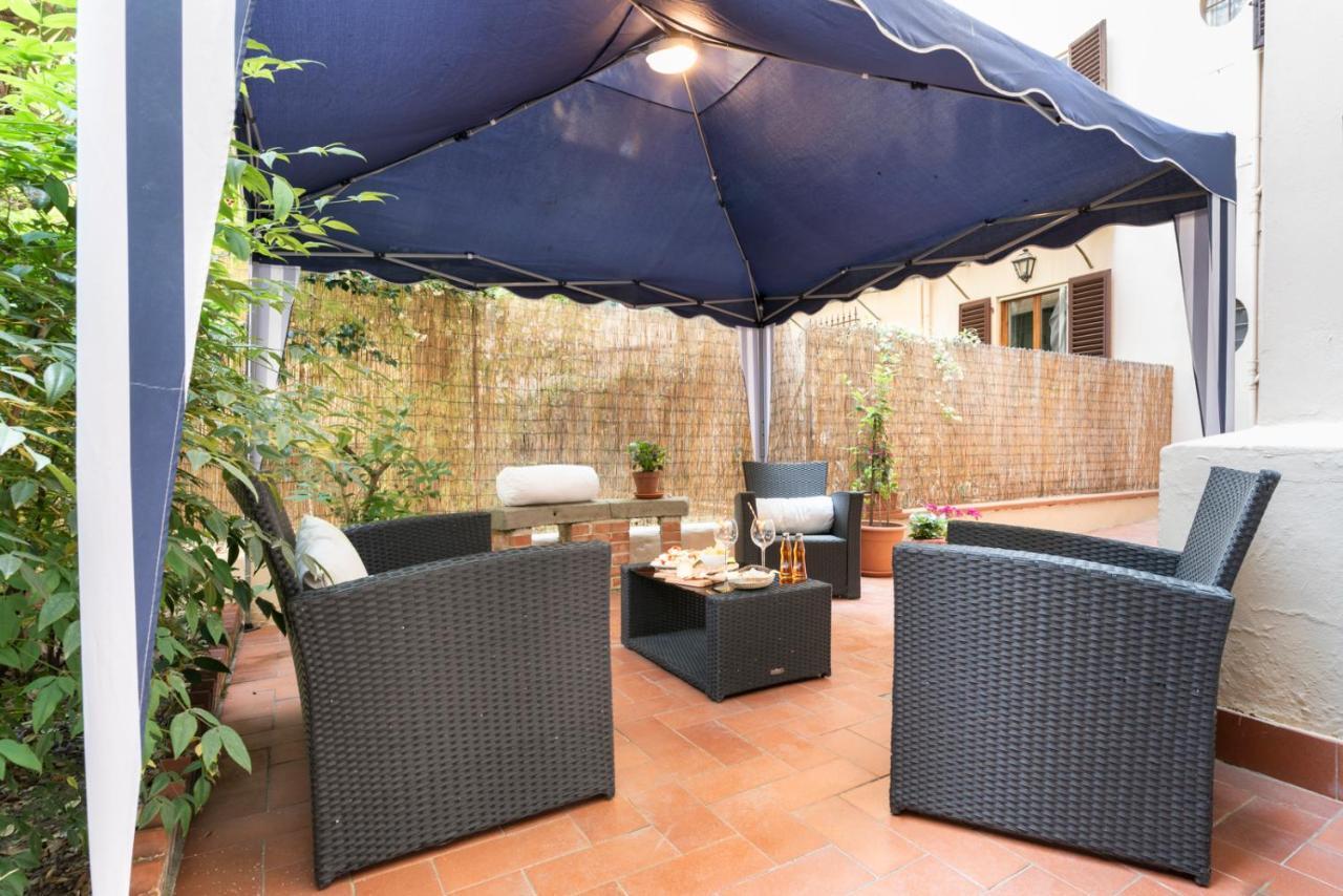 Dimora D'Azeglio With Private Patio Lägenhet Florens Exteriör bild